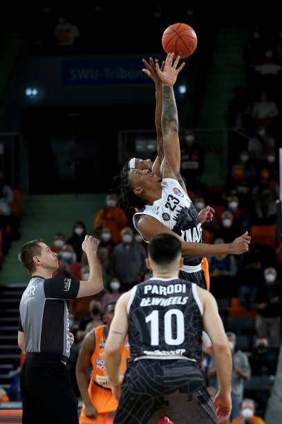 屡次奉献精 屡次奉献精