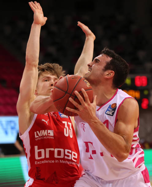 他如何交出 他如何交出